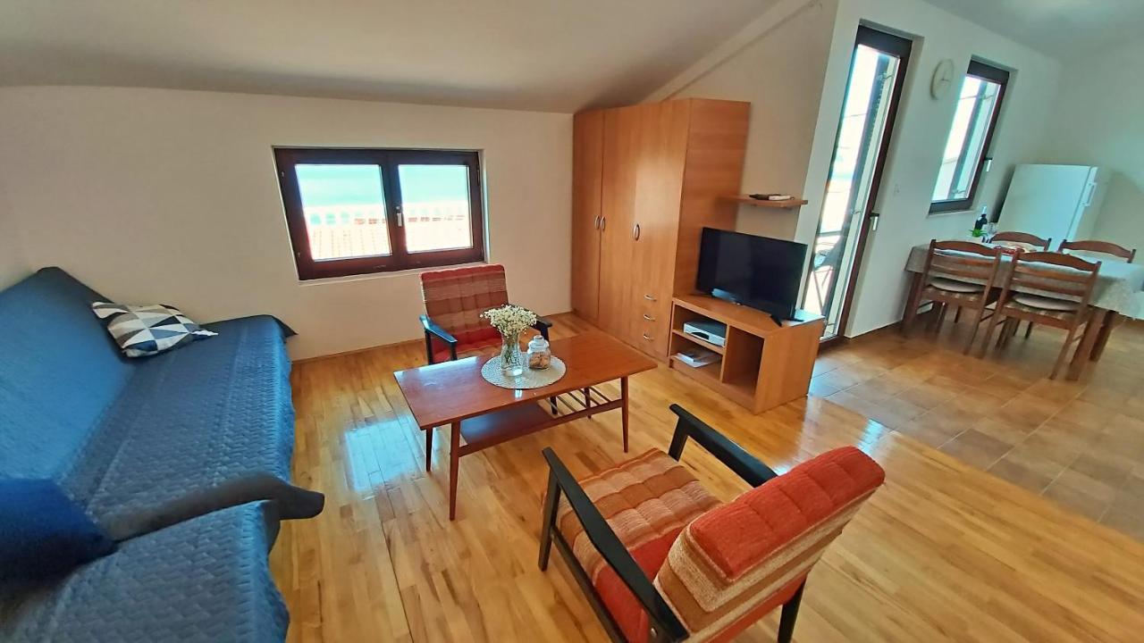 Apartment Roscic Omiš Εξωτερικό φωτογραφία